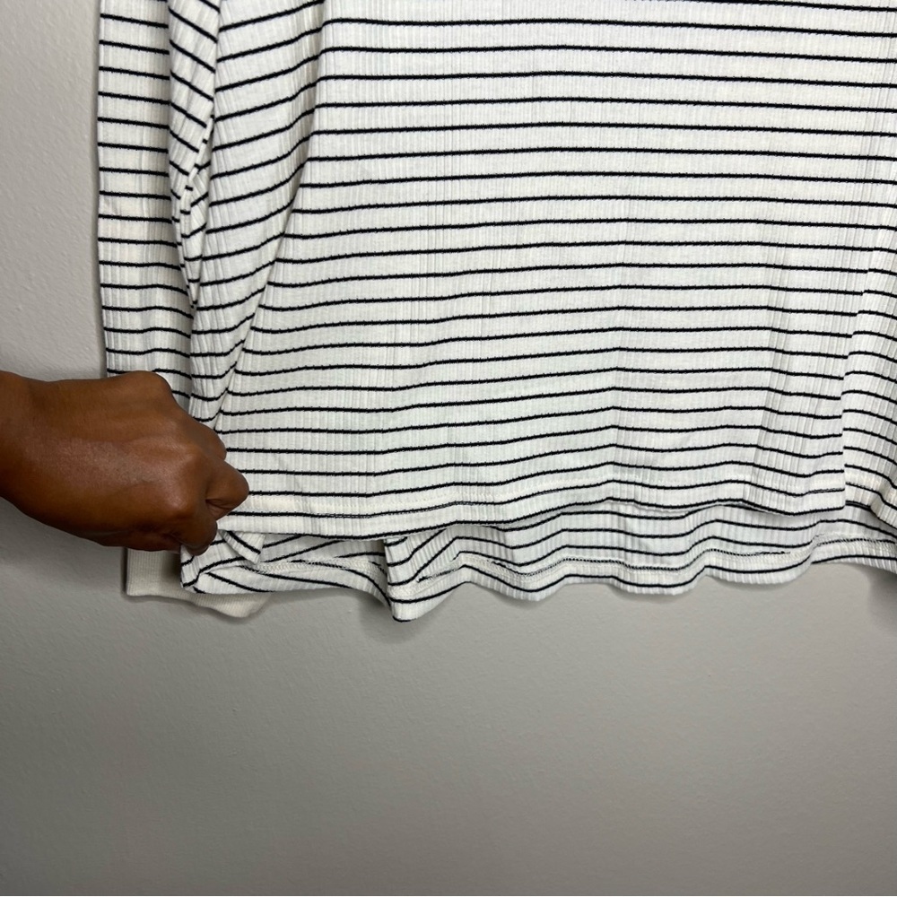 Grace +‎ Karma Striped Ribbed Long Sleeve Top - Picture 5 of 10